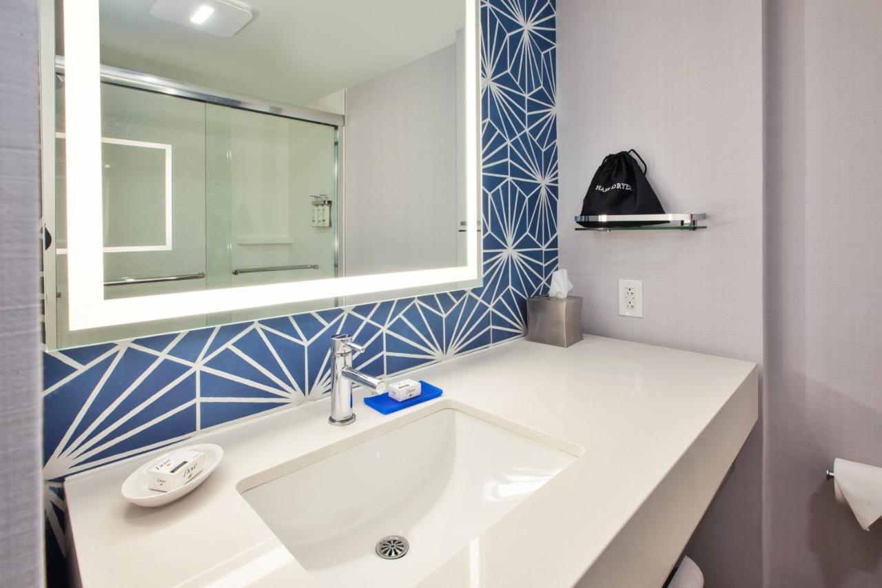 Holiday Inn Express Hotel & Suites Virginia Beach Oceanfront, An Ihg Hotel Екстер'єр фото