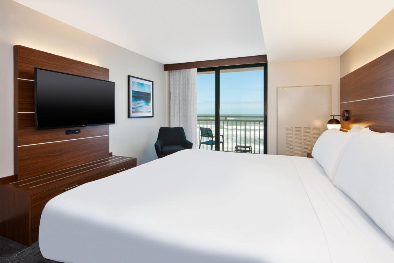 Holiday Inn Express Hotel & Suites Virginia Beach Oceanfront, An Ihg Hotel Екстер'єр фото